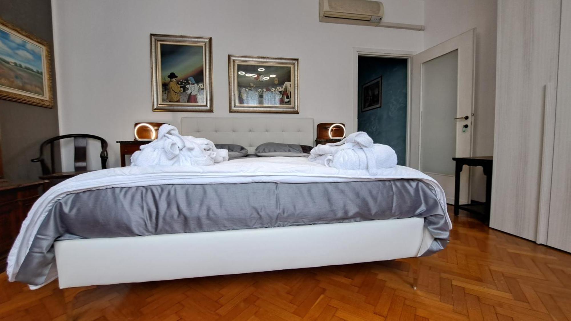 Suite Del Corso Milan Exterior photo